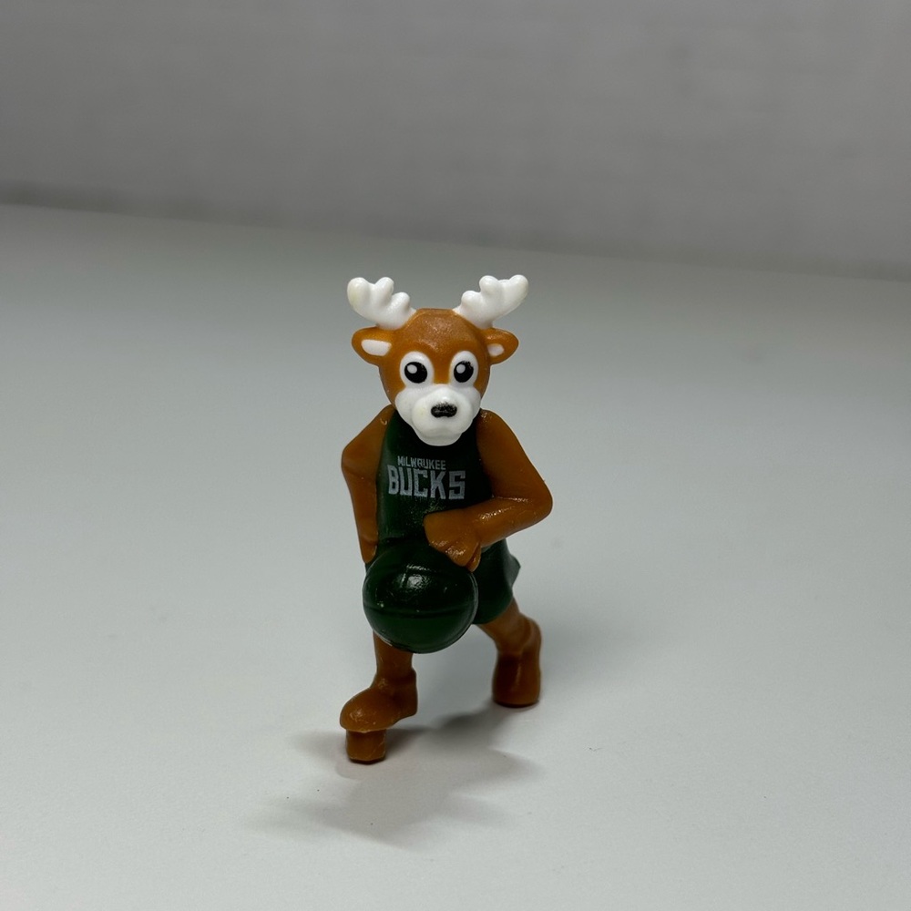 Kinder Joy NBA Mascot Limited Edition 2023 Milwaukee‎ Bucks